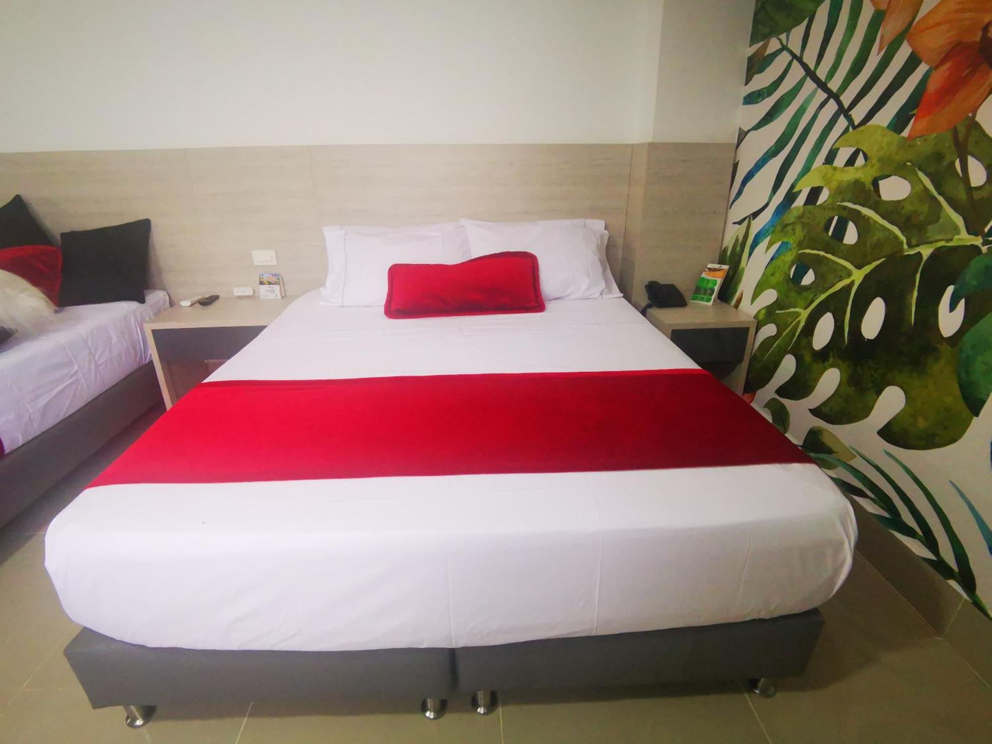 Hotel Lleras Express Медельин Экстерьер фото