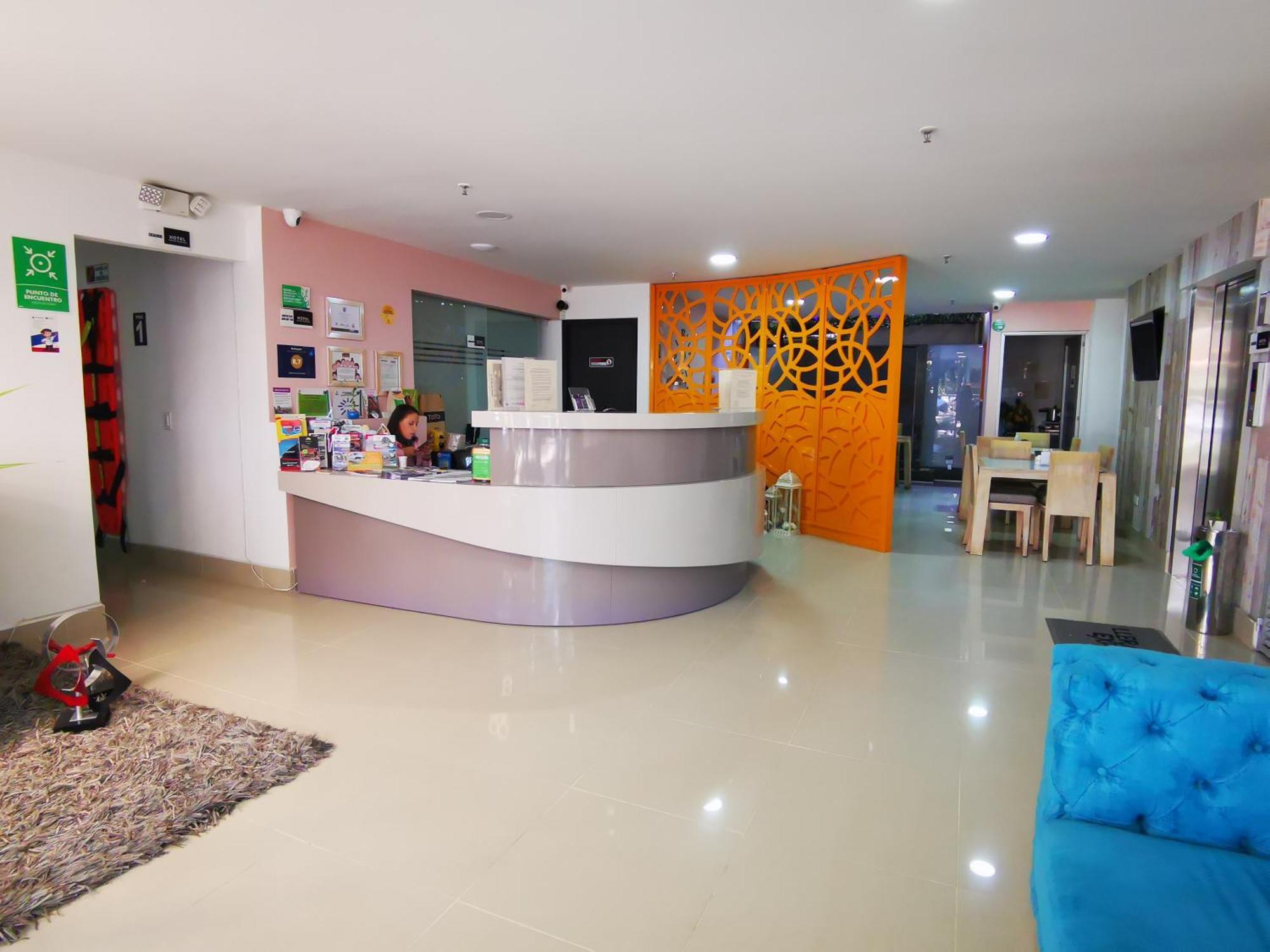 Hotel Lleras Express Медельин Экстерьер фото